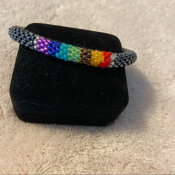 Sashka Co. black chakra glass beaded bracelet - Picture 4 of 5